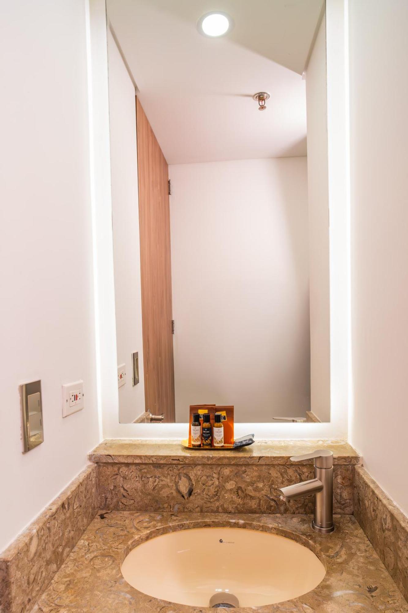 Ambar Hotel Boutique カリ エクステリア 写真